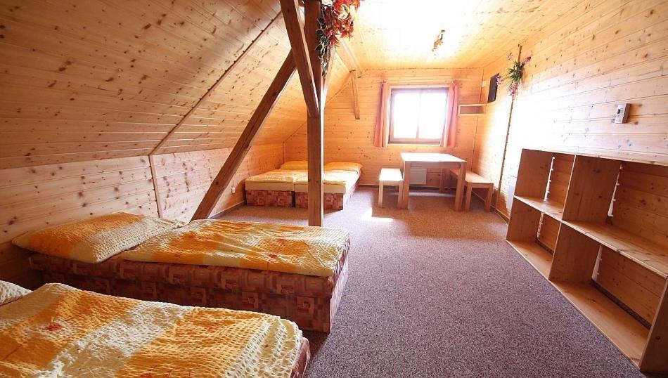 Chata Pohoda, Chata Kvitek, Chata Western Vlcice Buitenkant foto